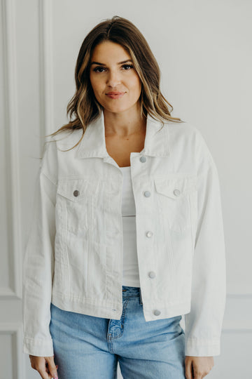 DENIM JACKET IN WHITE