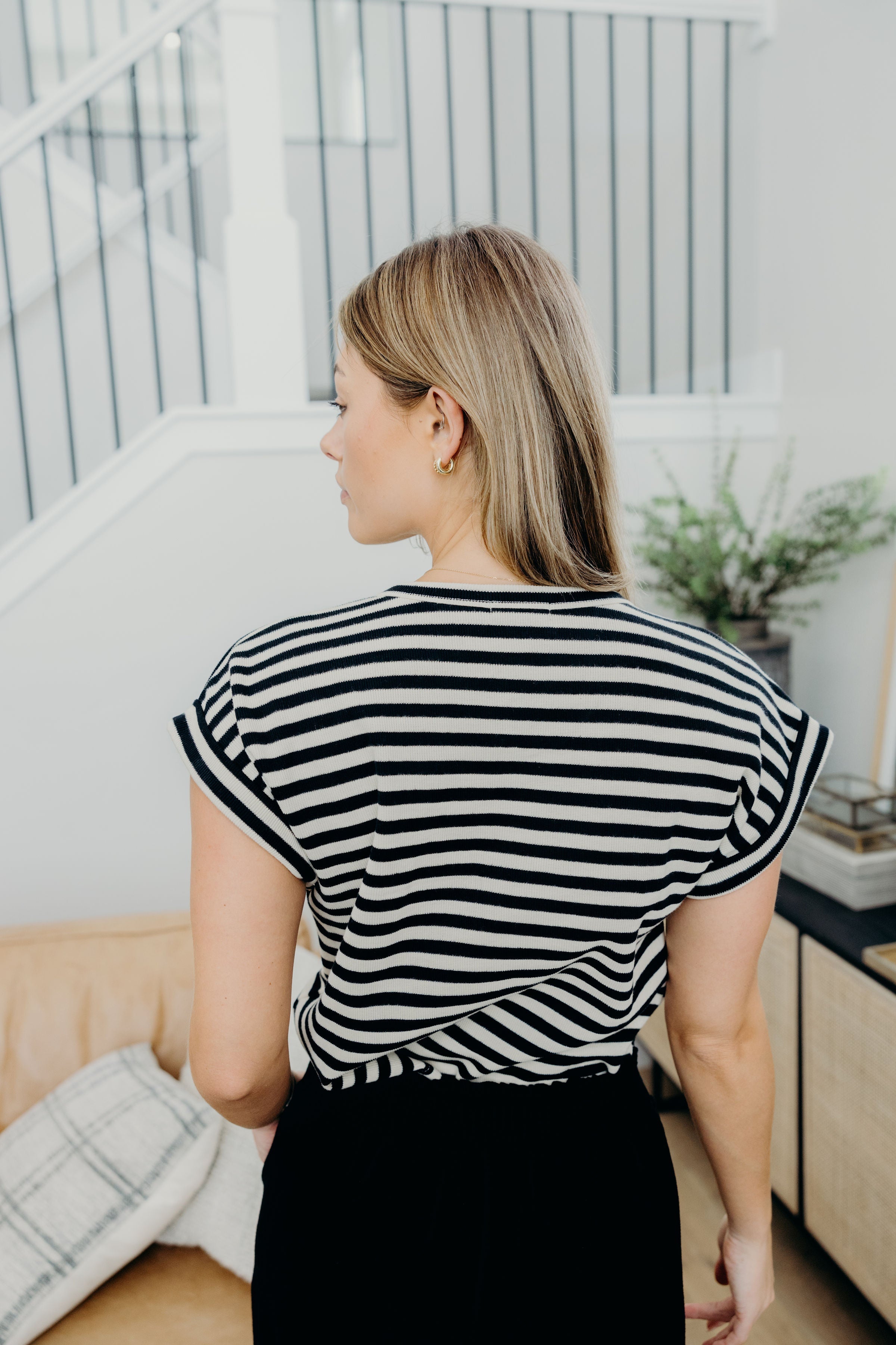 BOXY KNIT TOP IN BLACK STRIPE