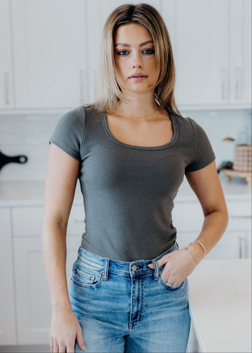 RIBBED SWEATER SCOOP TEE IN BASIL