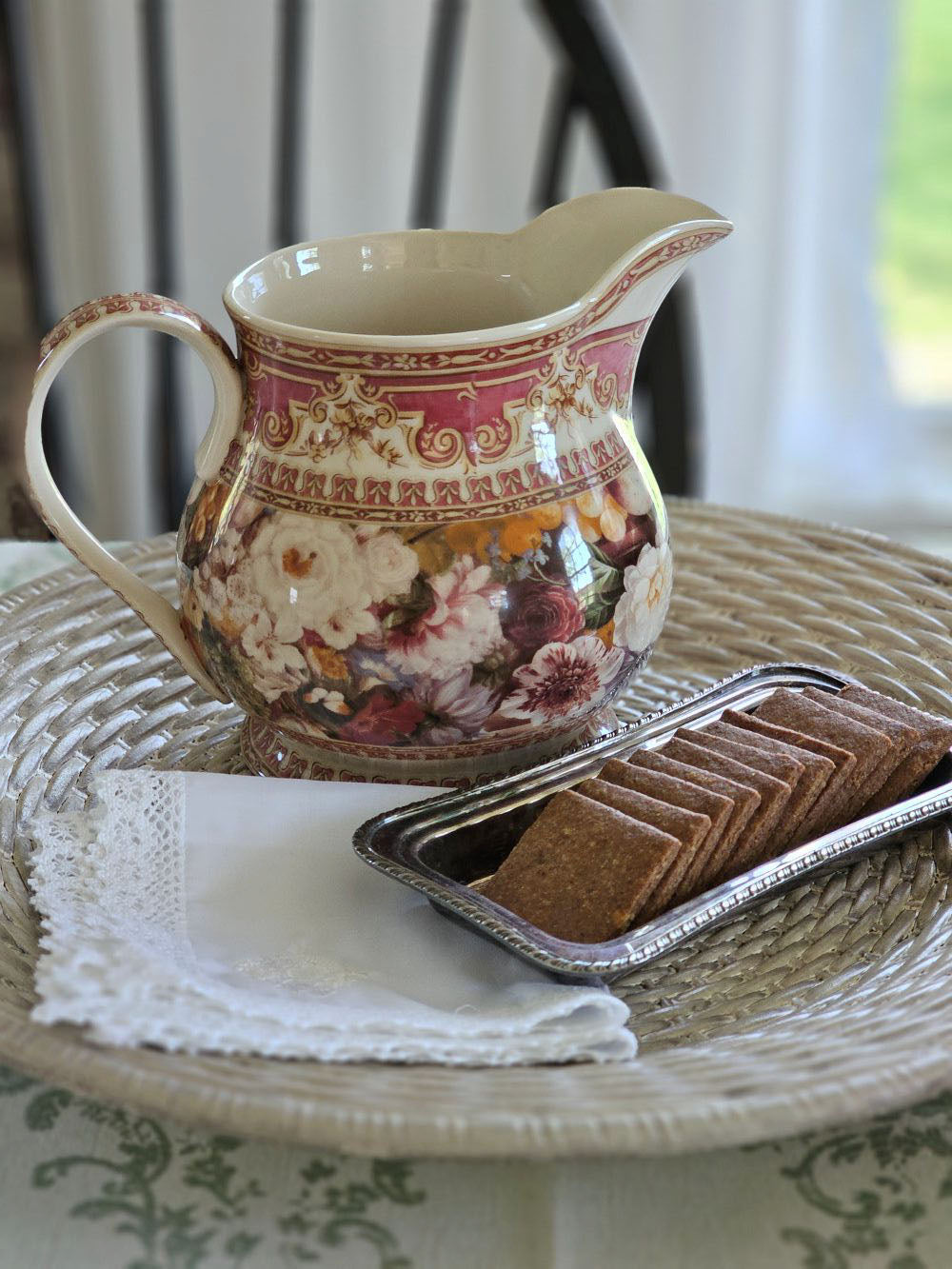 Weathered White Basket Weave Plate Tray