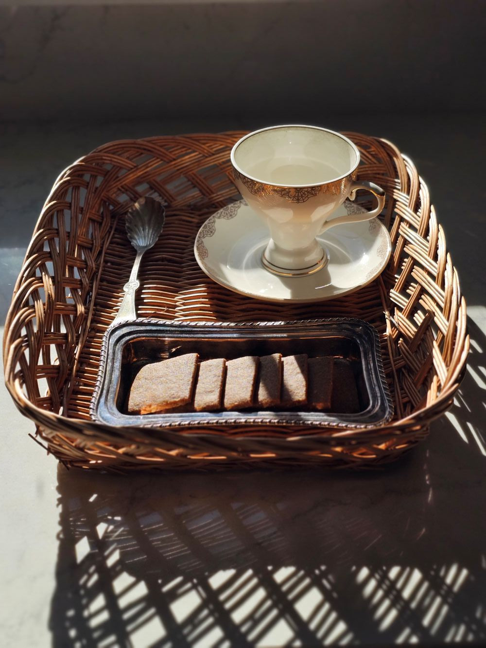 Braided Basket Tray