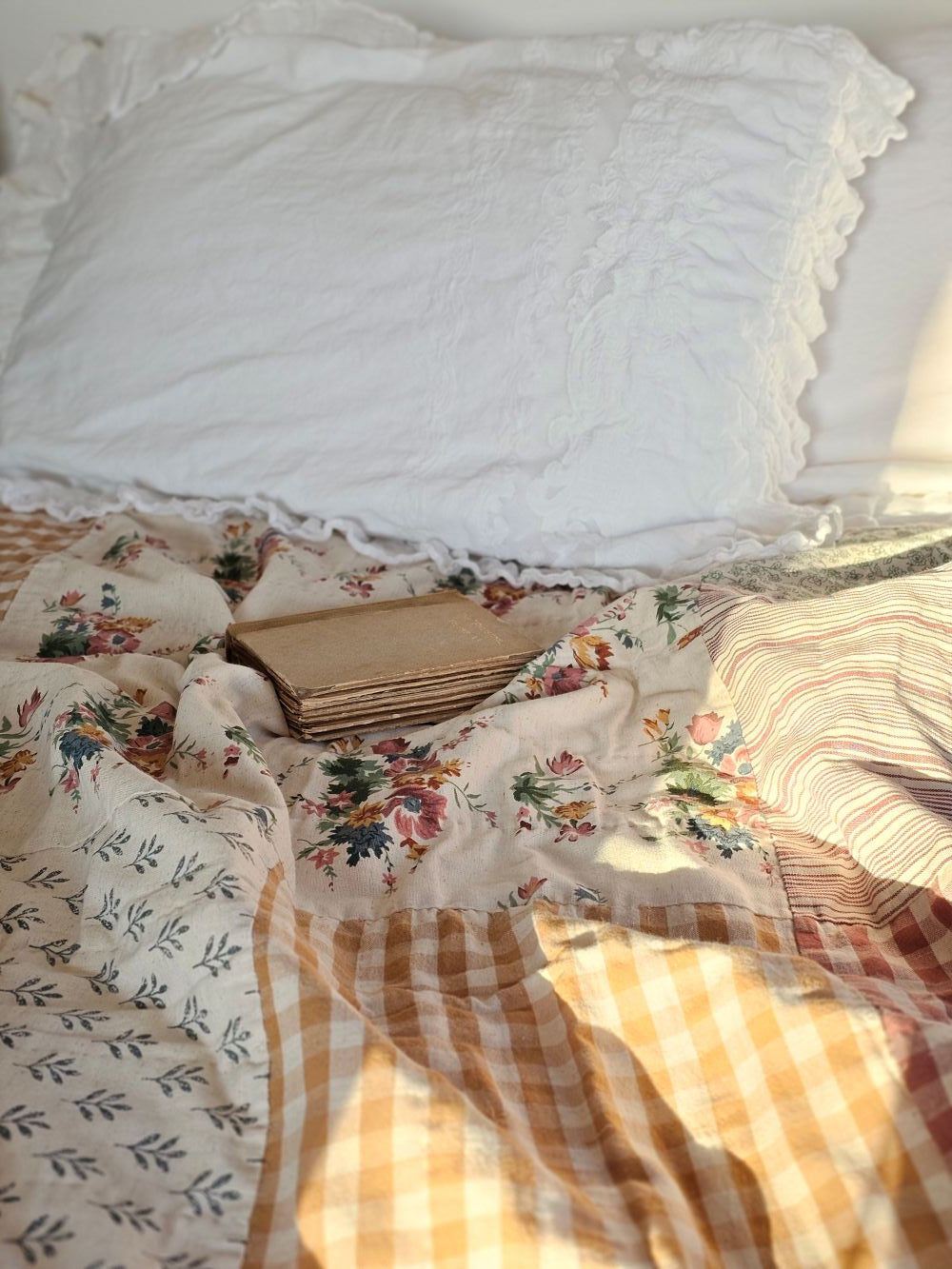 Cottage Rose Patchwork Quilt Throw