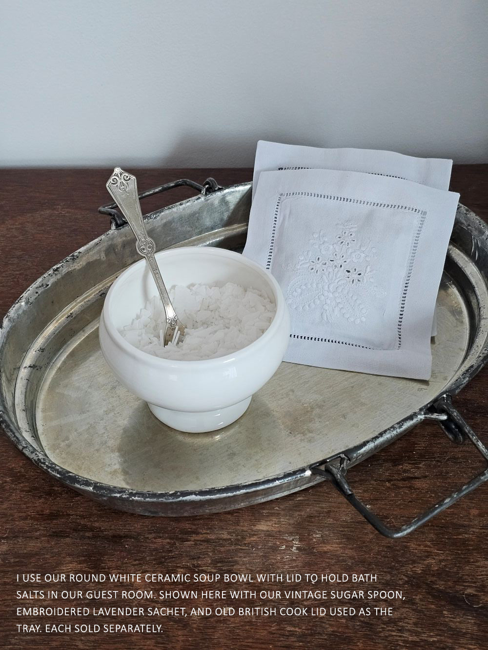 Round White Soup Bowl with Lid