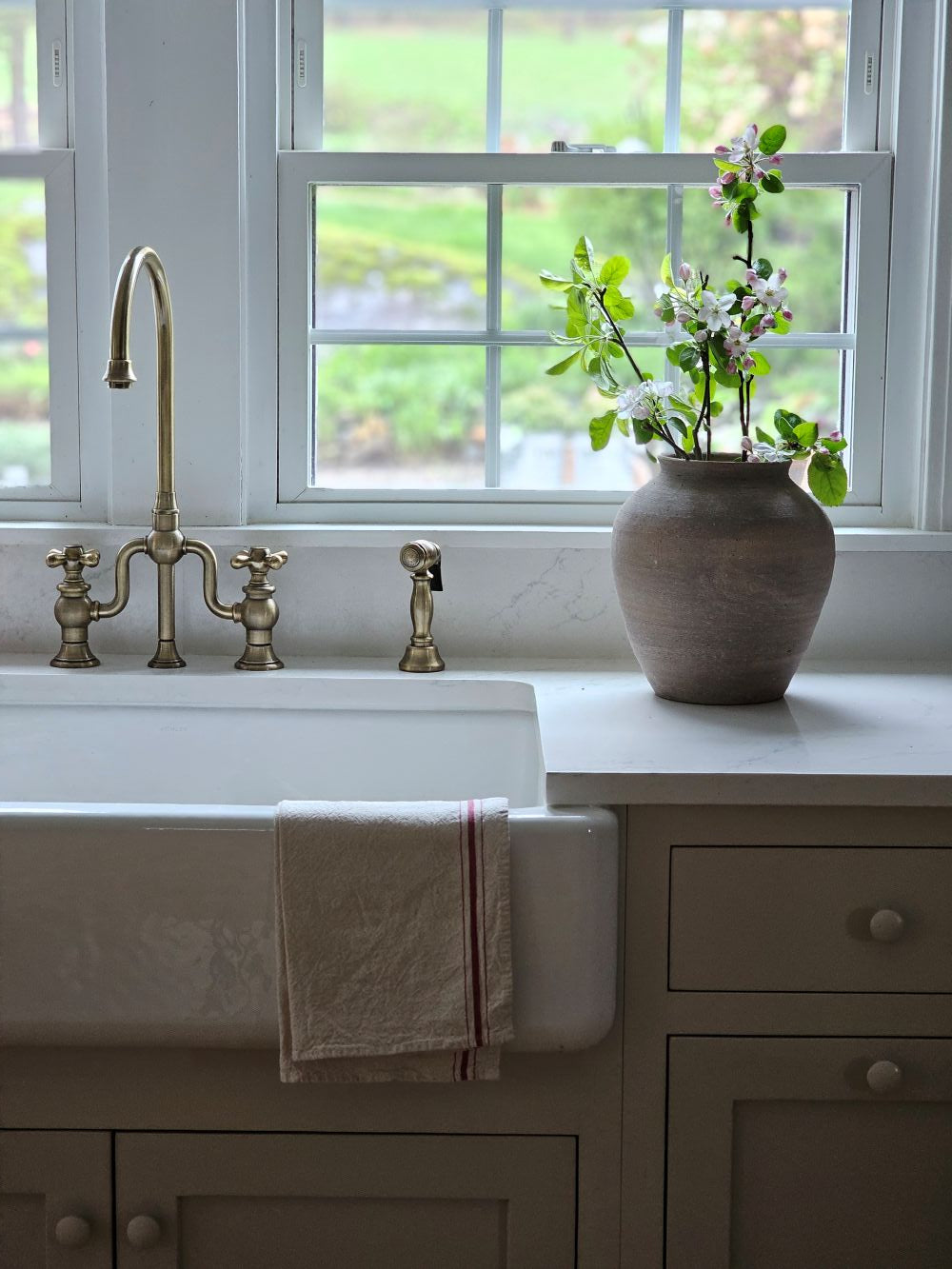 Tuscan Stone Farmhouse Vase