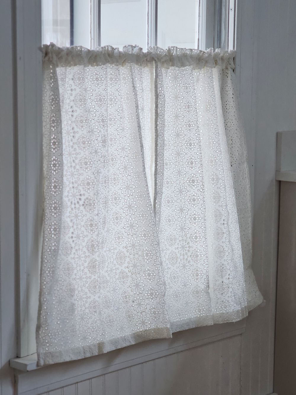 Vintage White Eyelet Lace Cafe Curtains